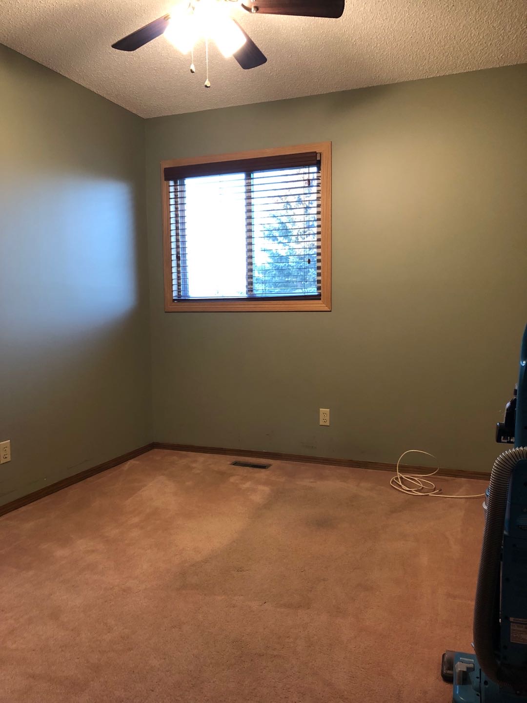 【🏠出租🏠】西南区Shawbrooke cir SW - 2