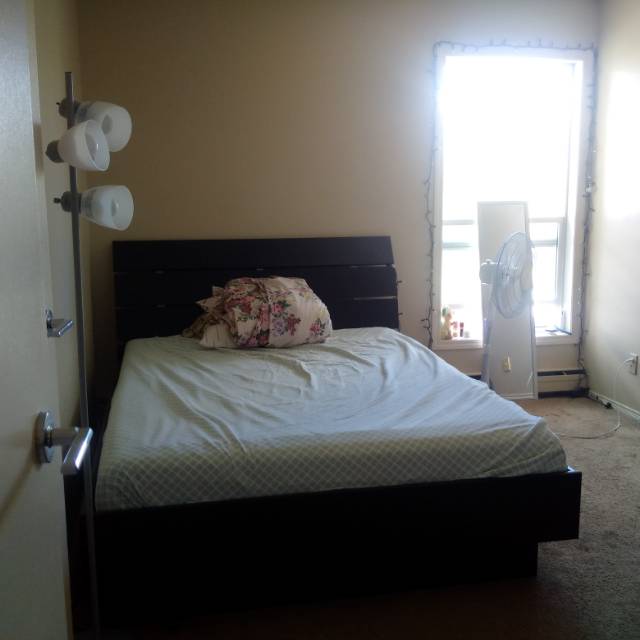 近Regina大学Condo转租 - 9