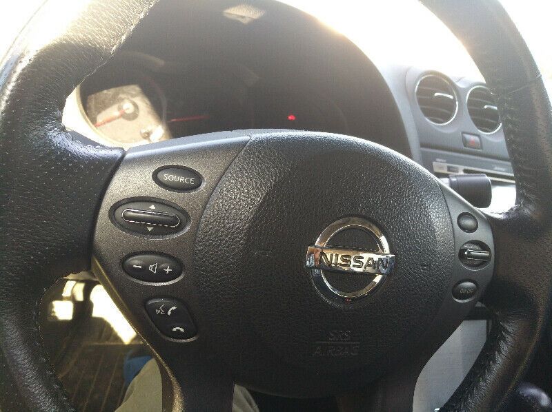 2011 nissan altima低价转售 - 2