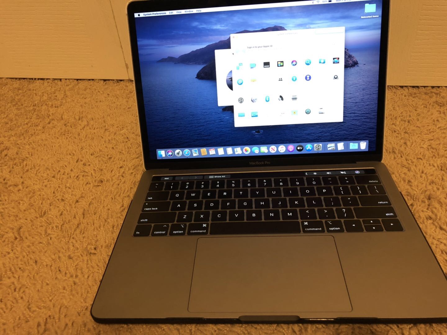 99新在保MacBook Pro 2019带bar - 2