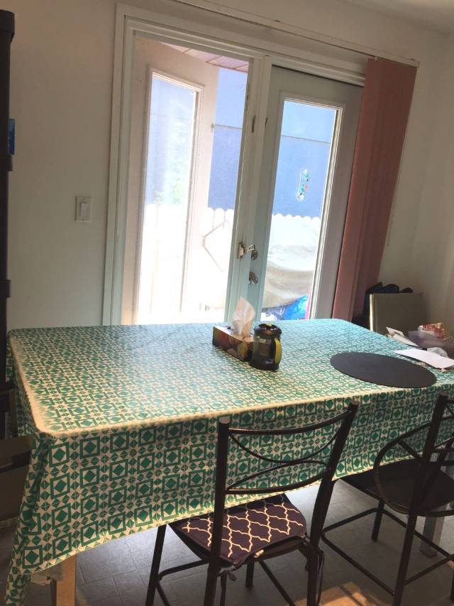 house卧室4月1起出租 楼上有三间卧室 可以分租可以整租 forest Grove - 7