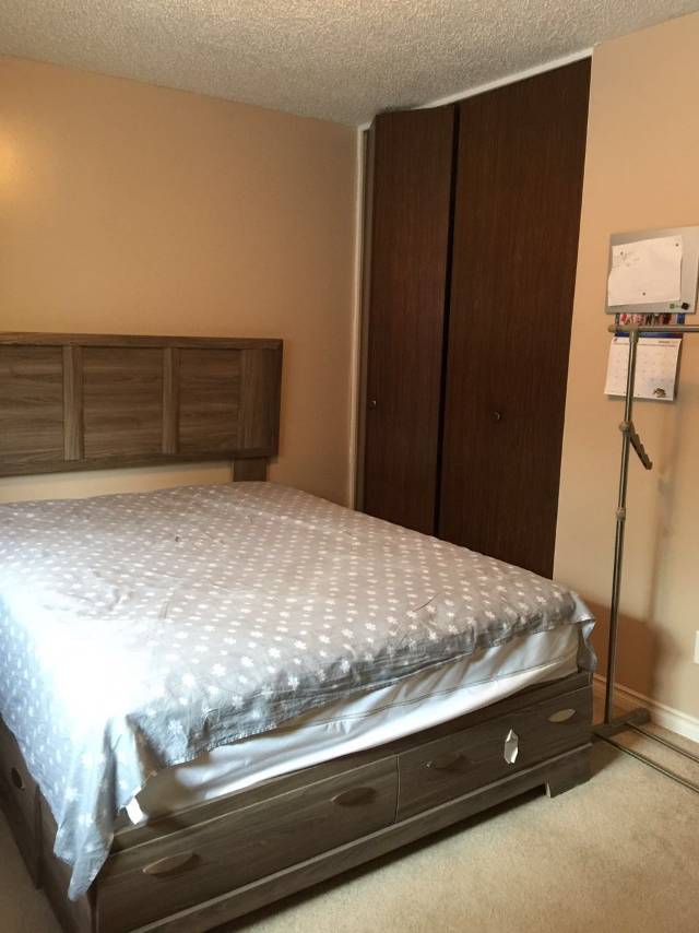 house卧室4月1起出租 楼上有三间卧室 可以分租可以整租 forest Grove - 4