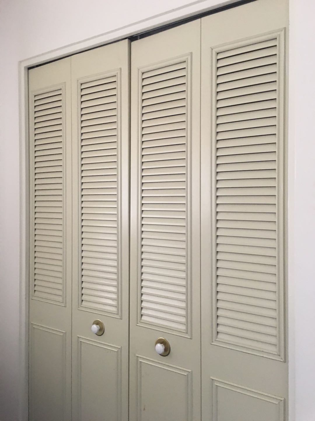 Varsity 女性房間出租，近Market mall, U of C - 4