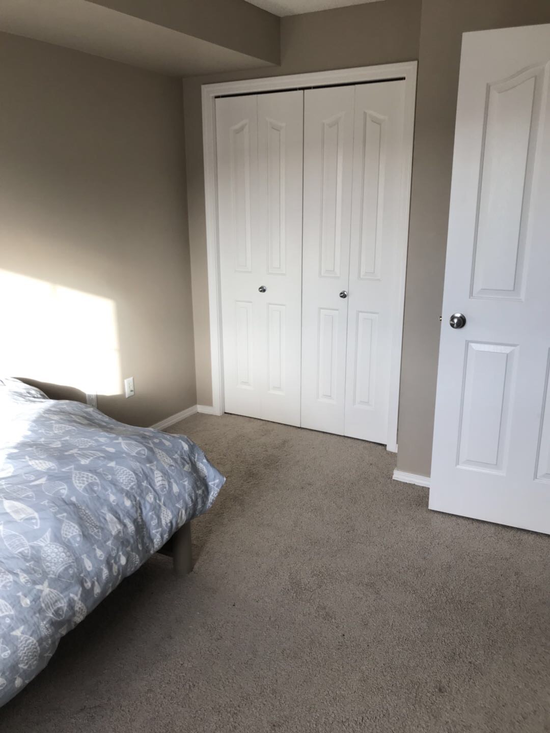 卡城西北区panaroma hills安静两室condo