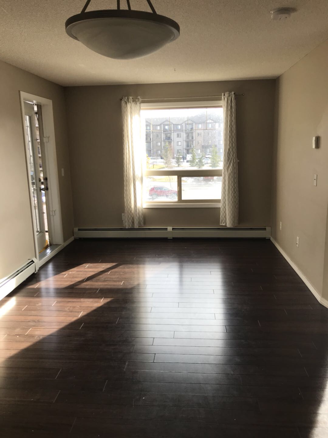 卡城西北区panaroma hills安静两室condo - 2