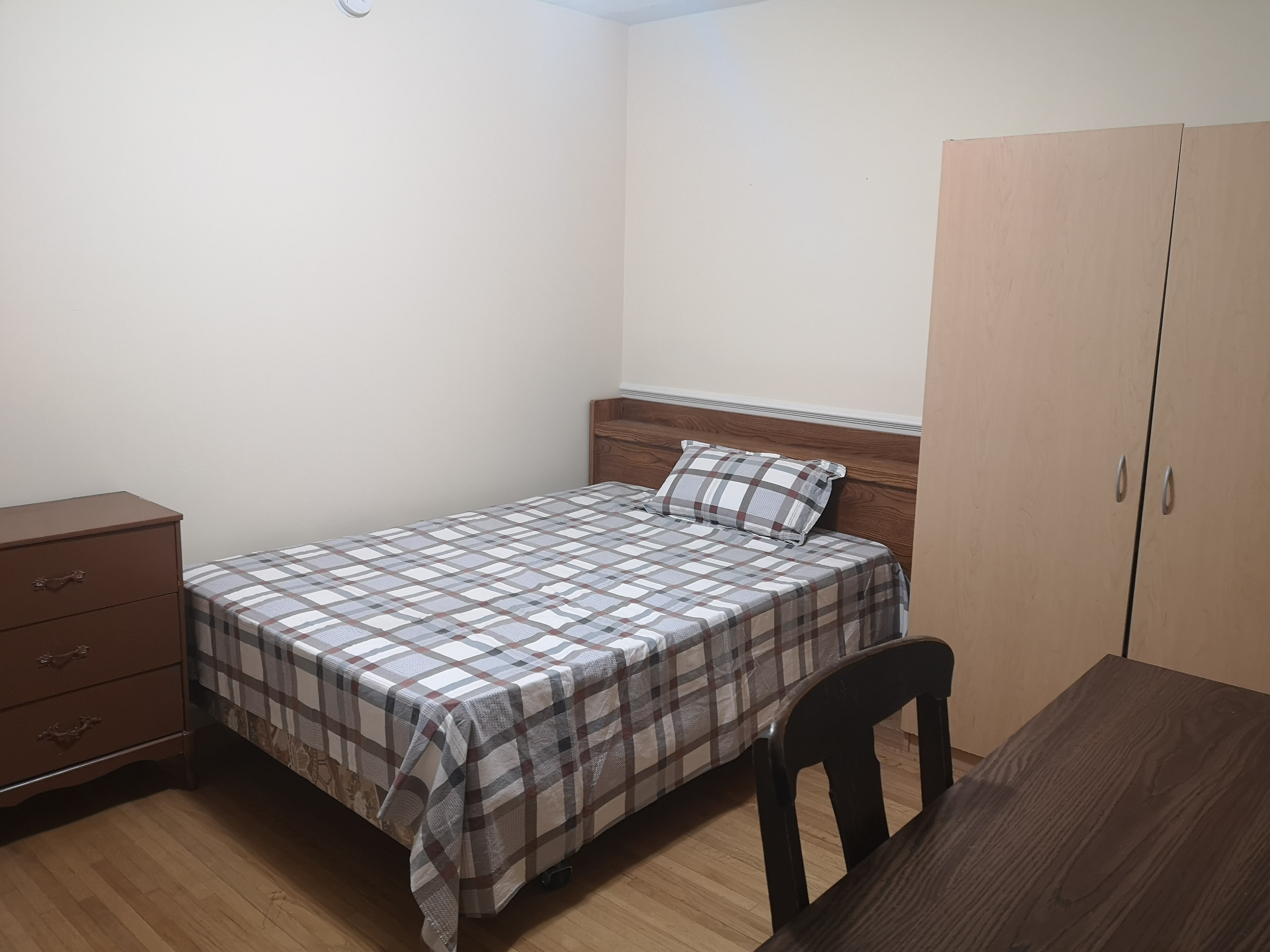 靠里贾纳大学旁独立屋出租 - 4