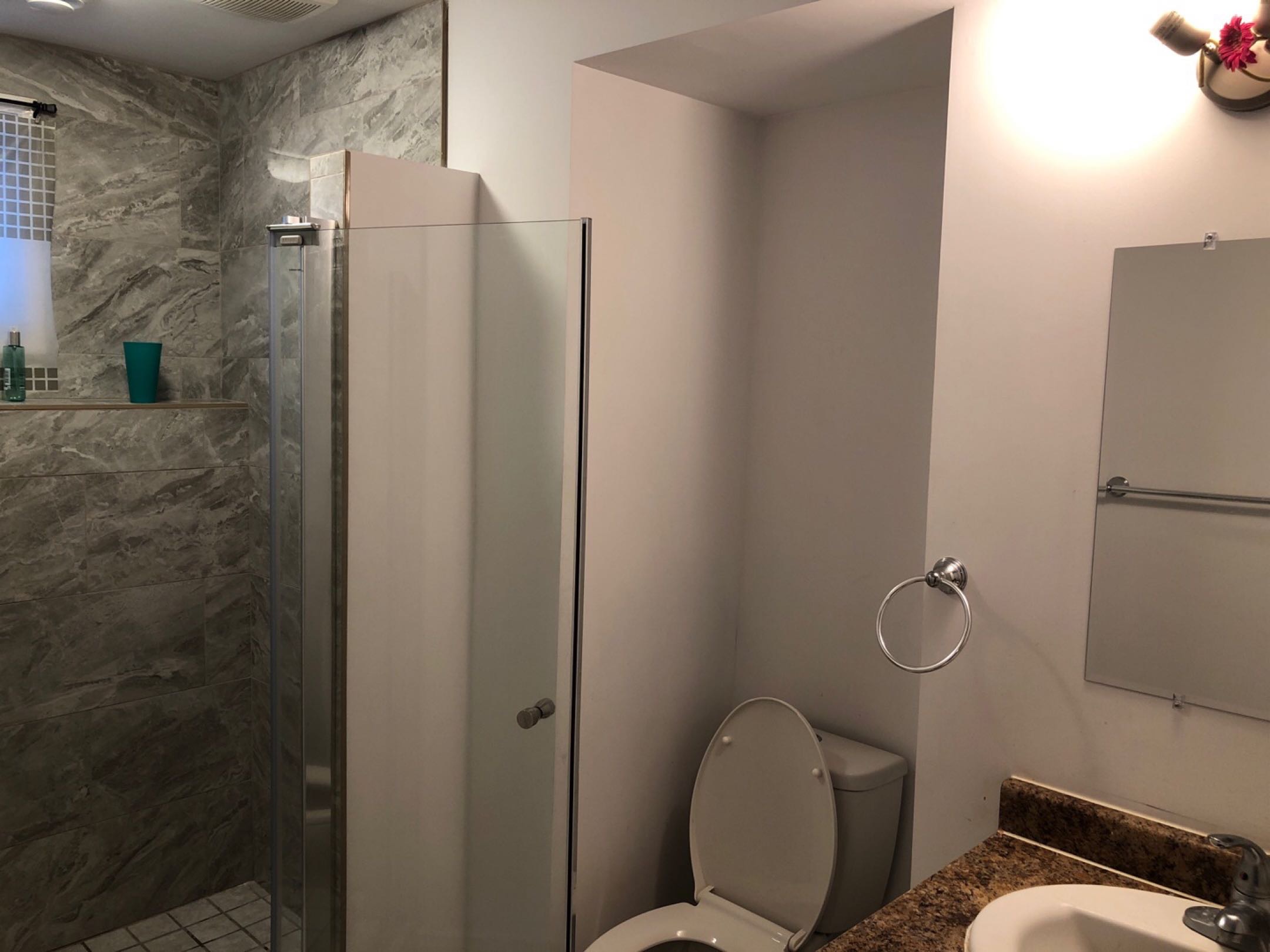 位于 Nutana park的house 两间半地下房屋出租（可租两间也可租一间） - 5