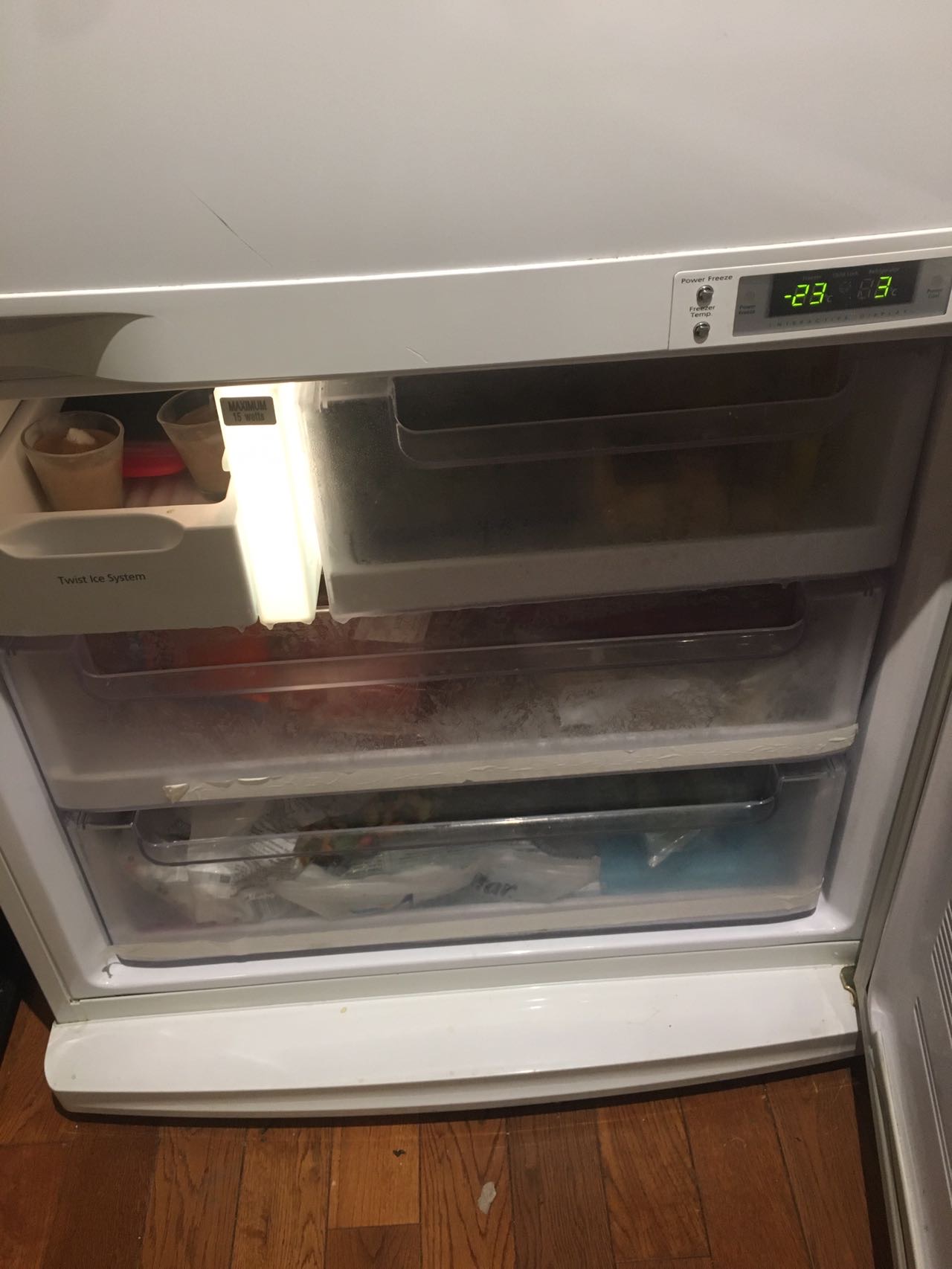 二手冰箱，150，1月15号前拿走。 - 3