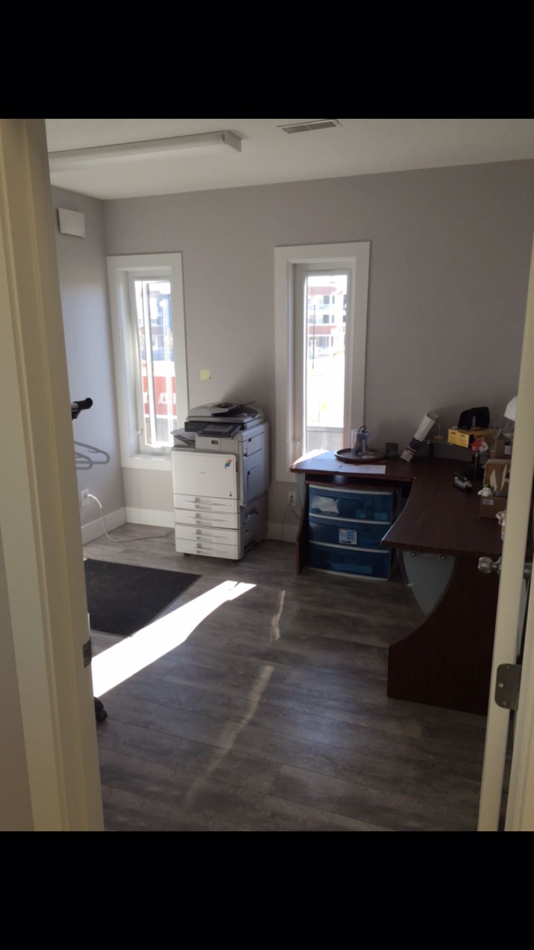 Willowgrove小学正对面Office及店铺招租！