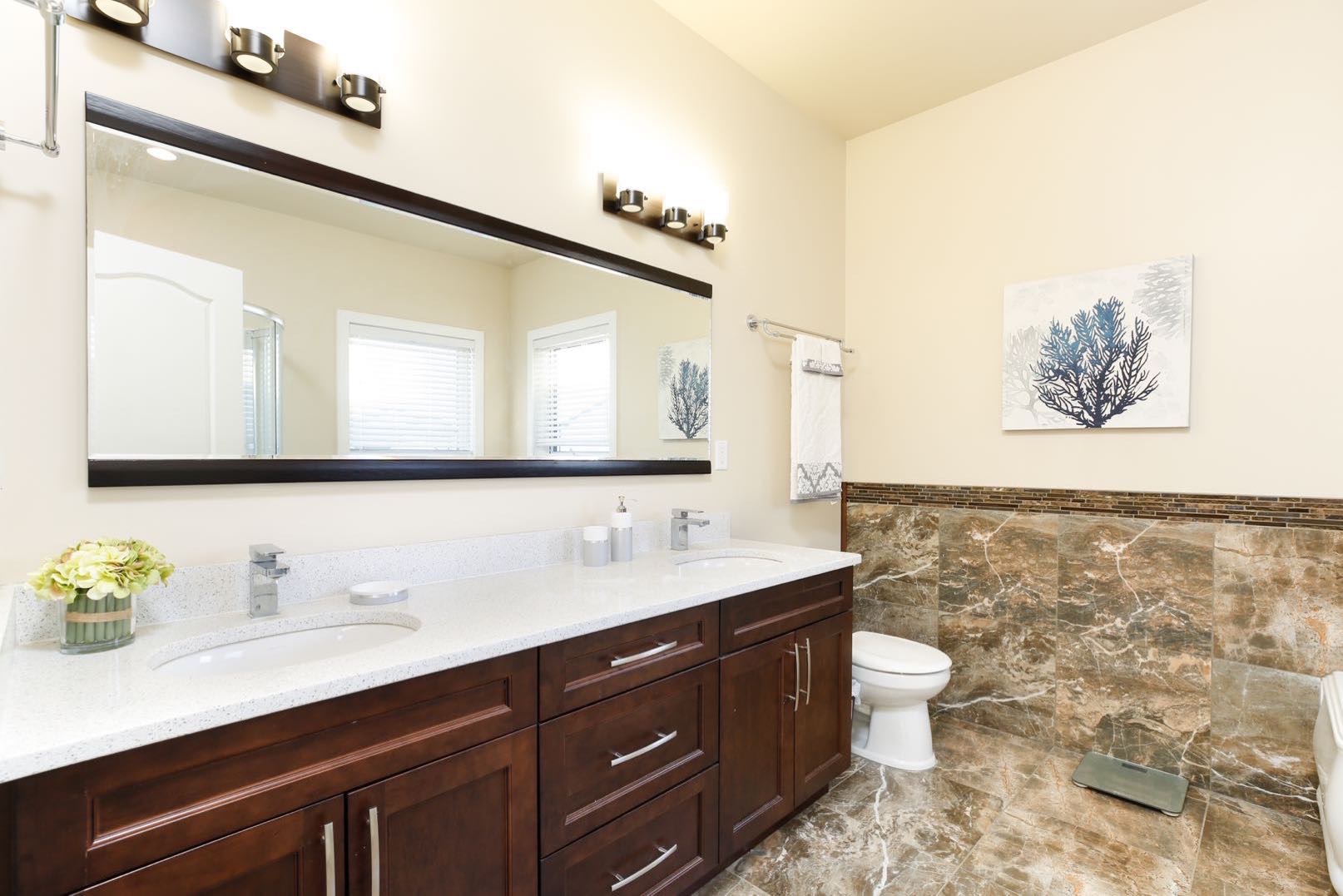 Rosewood 独立屋出售, 5 + 1 房 + 书房，房子面积大、格局好，全厅通透采光好，临天然公园，近Costco。 - 8