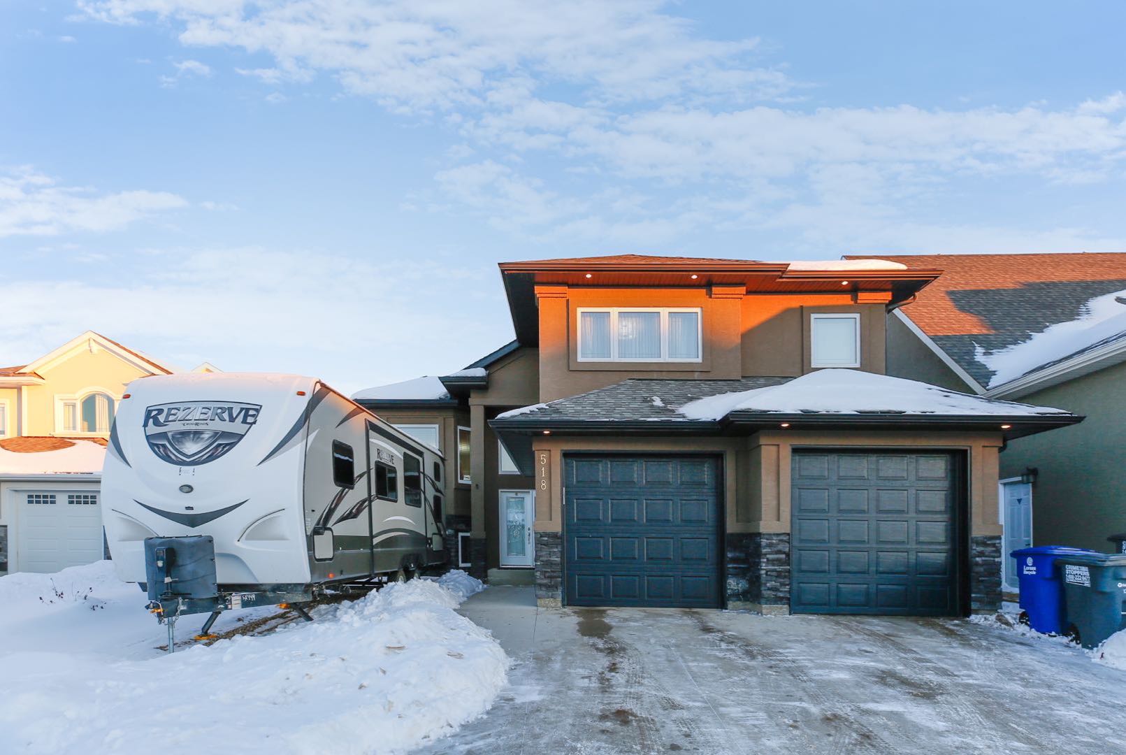 Rosewood 独立屋出售, 5 + 1 房 + 书房，房子面积大、格局好，全厅通透采光好，临天然公园，近Costco。