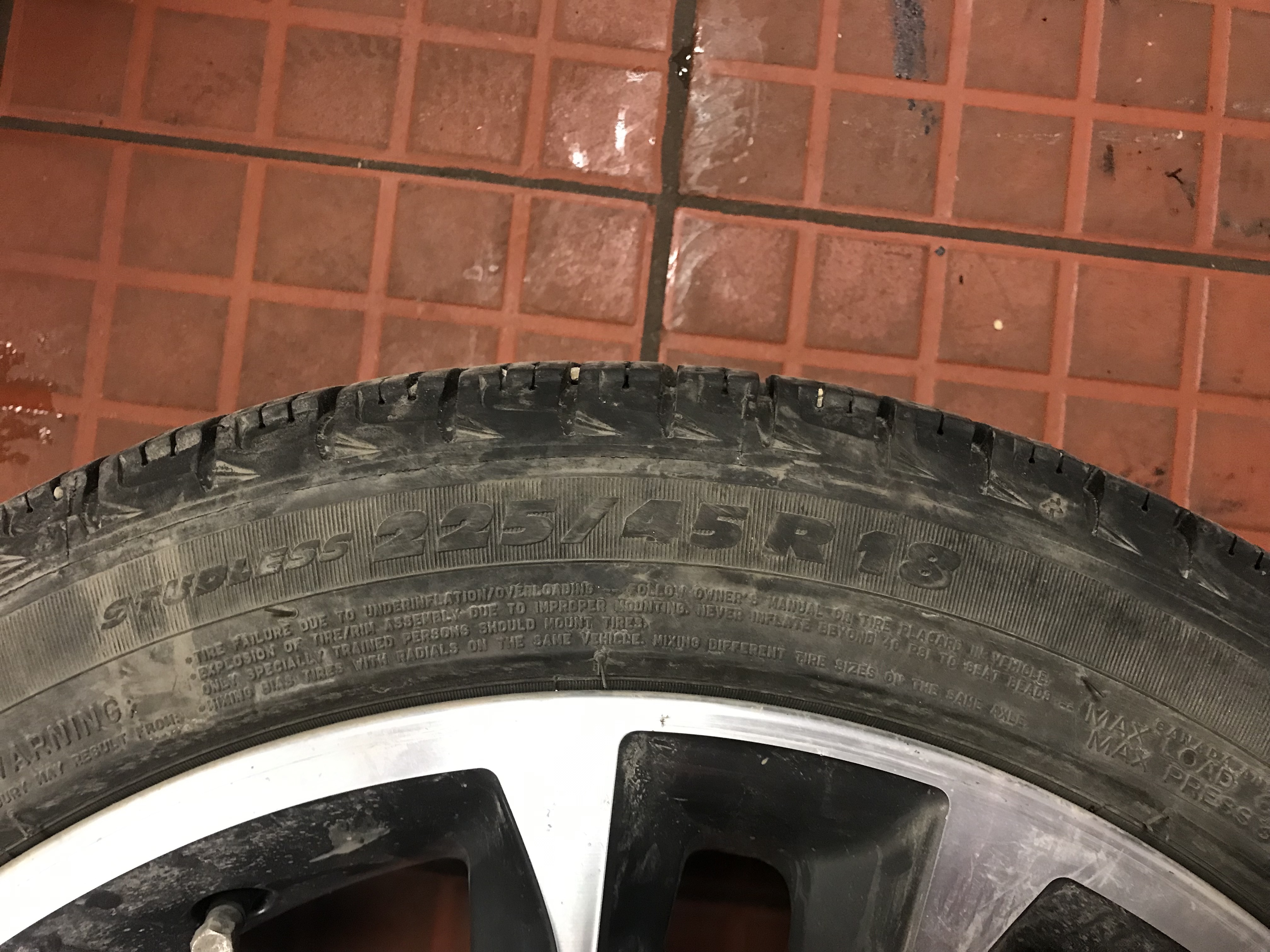 宝马X1米其林雪胎和原厂轮毂 - 2