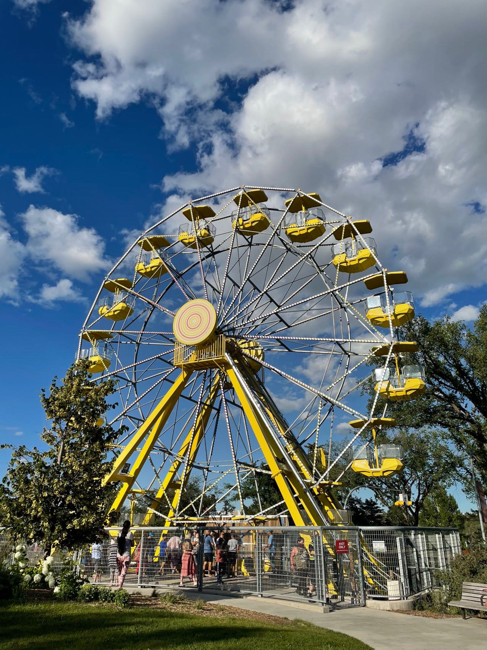 求整租house 或者town house,有房源的请联系😀