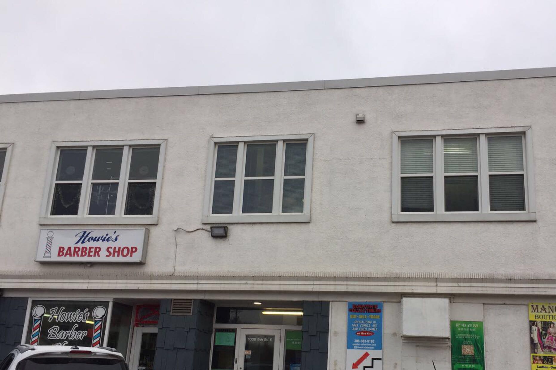 出租店铺！合同到期时间2021年10月31日。有意者请联系电话3069140658邓小姐或3069141899李小姐。谢谢！