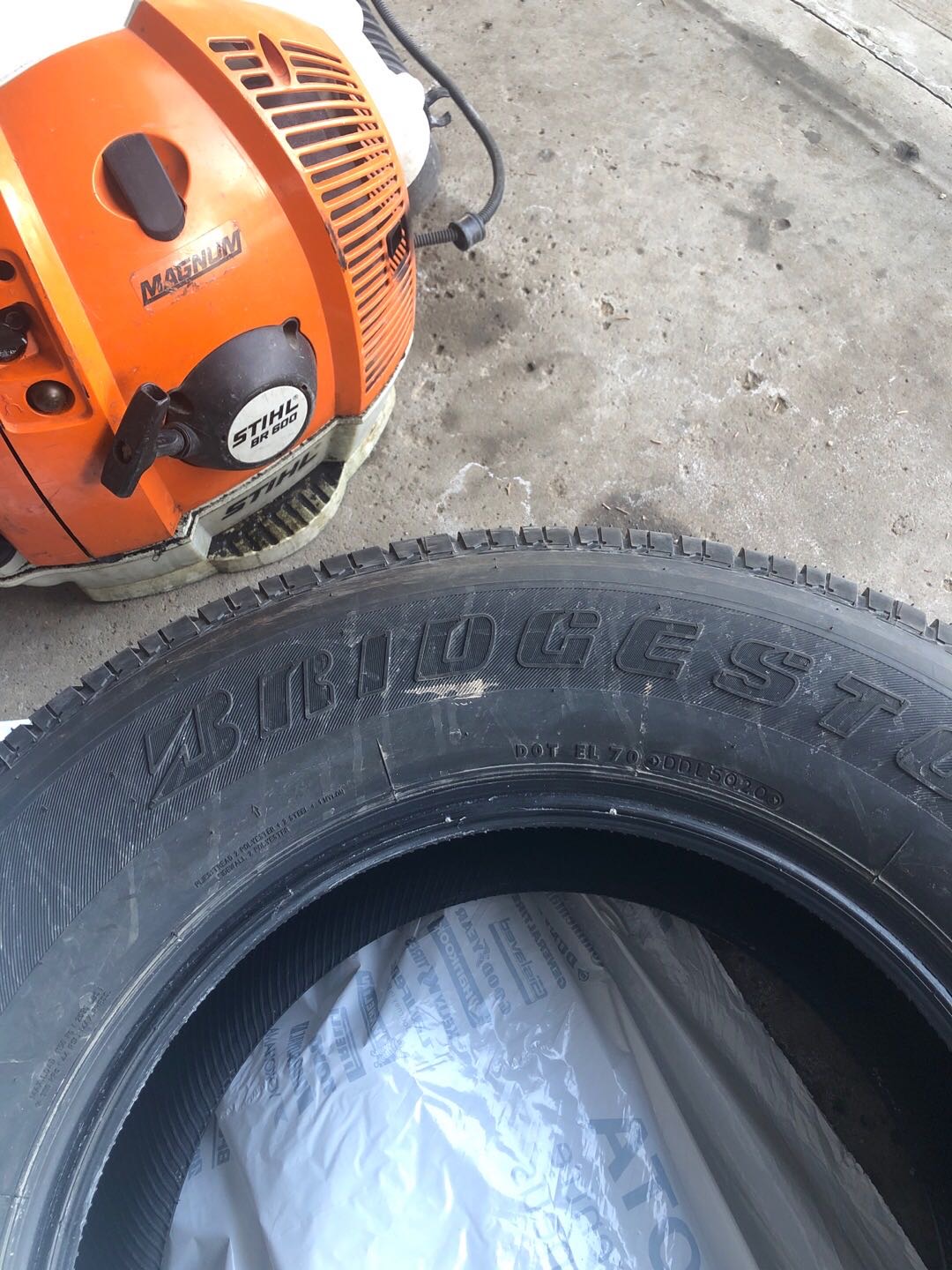 新的轮胎。Toyota Tacoma  4Runner 