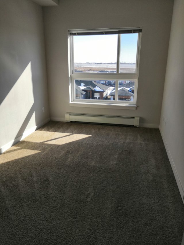 东区两室一厅公寓转租