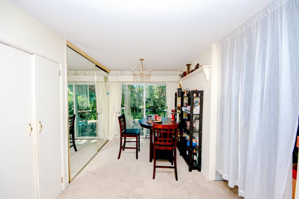 距大学5分钟路程，好房出租，长租450