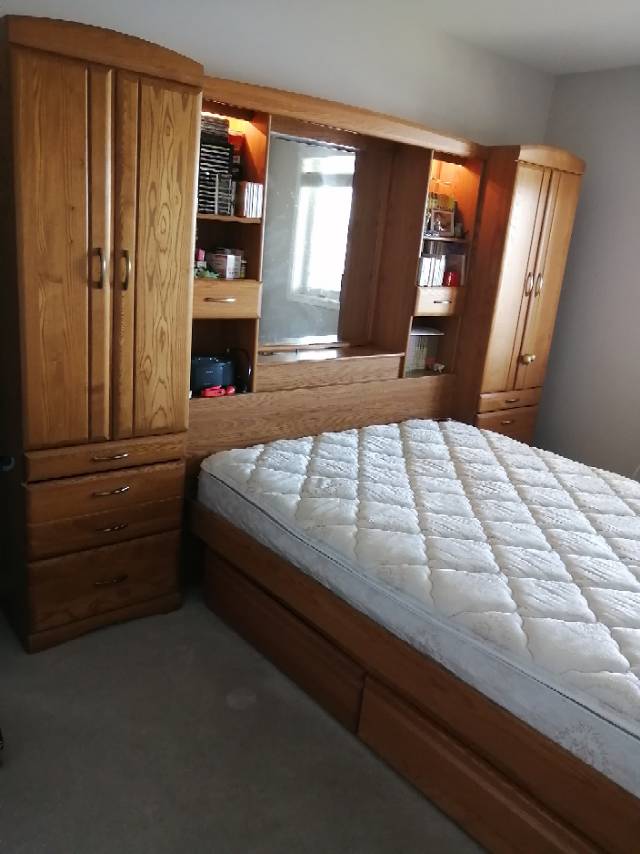 床貯物組合櫃連 Queen size 床墊 - 2