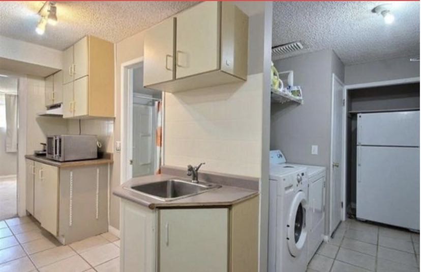 Beddington Heights 地庫房間出租 - 2