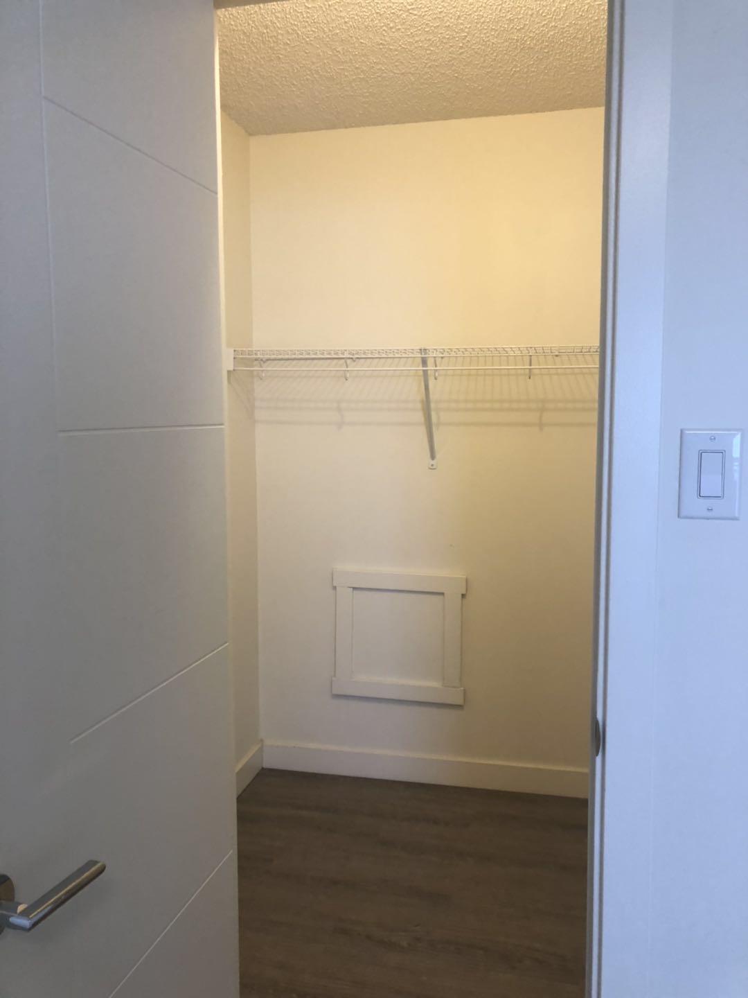 boardwalk近大学 整套house 两居室出租 - 4