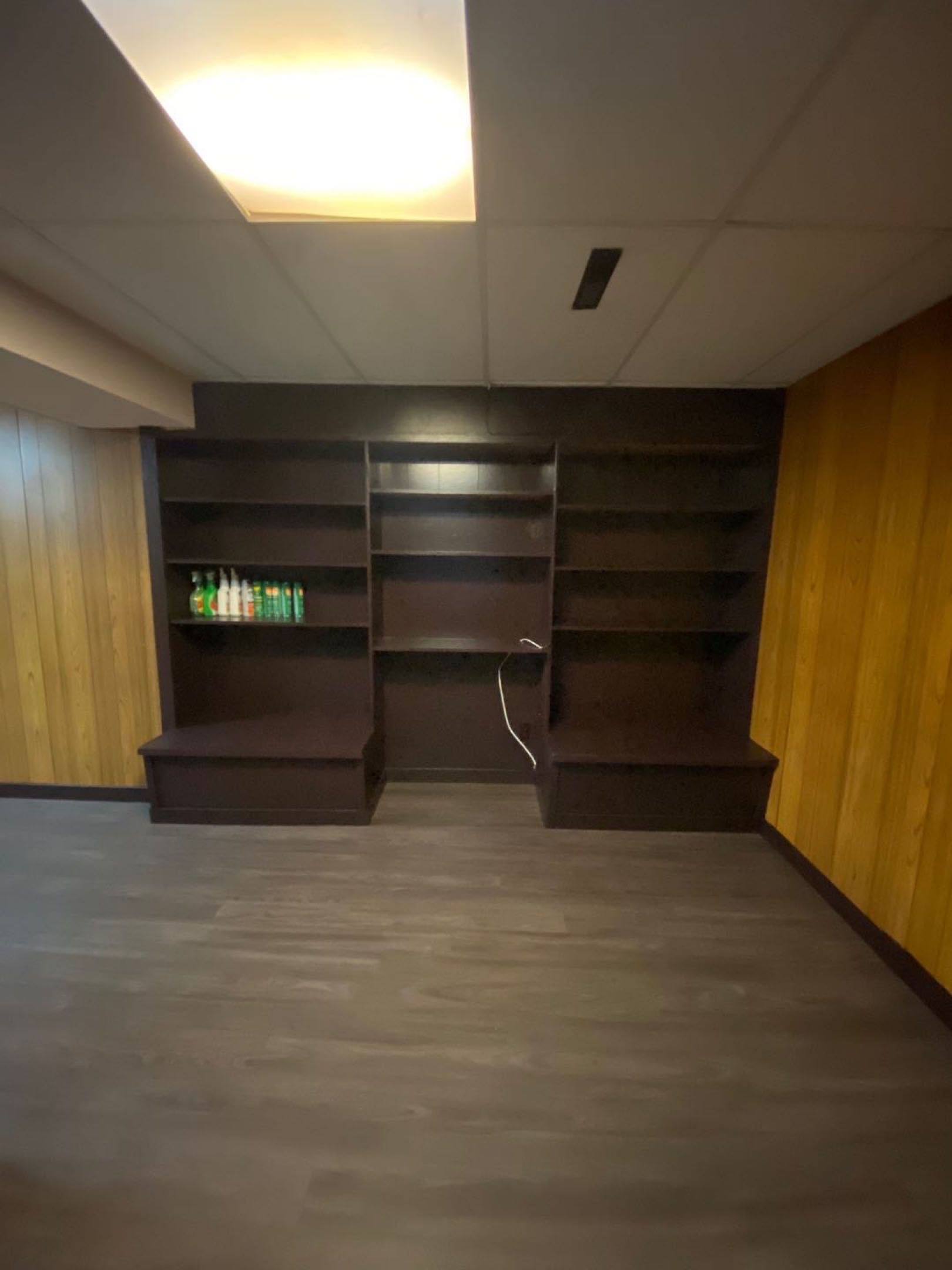 邻近8街Superstore好房出租