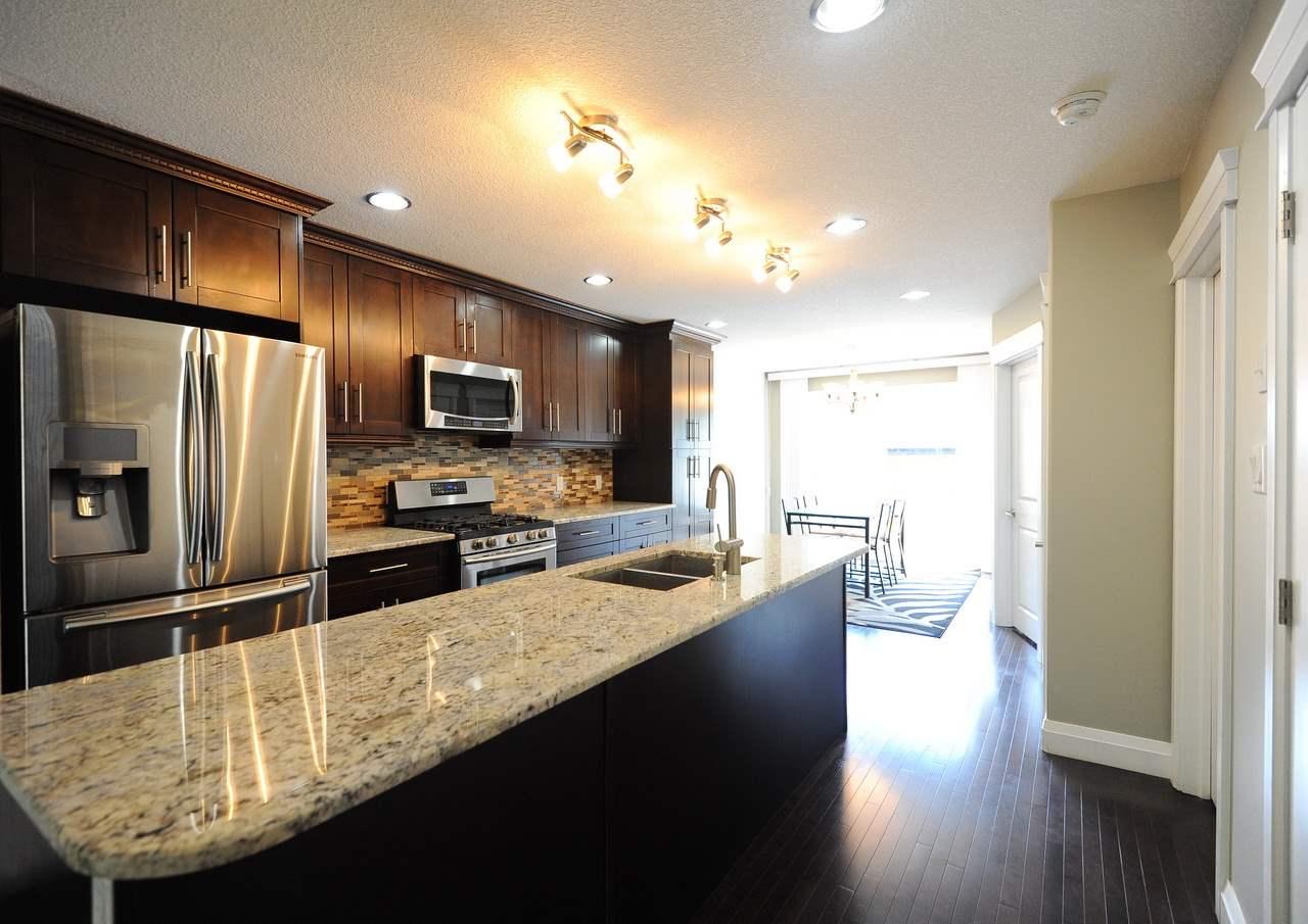 大学附近带独立卫生间的卧室出租