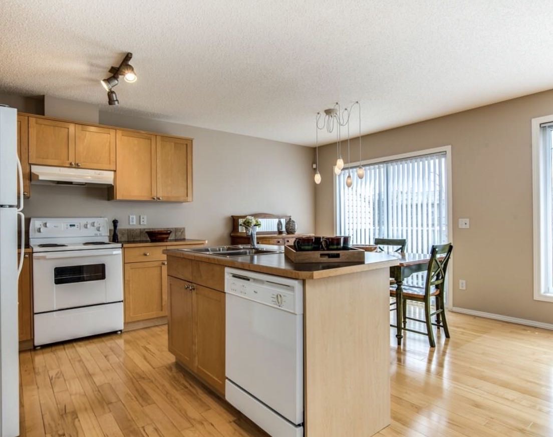 Rocky Ridge-Tuscany 轻轨站旁明亮山景Townhouse - 10