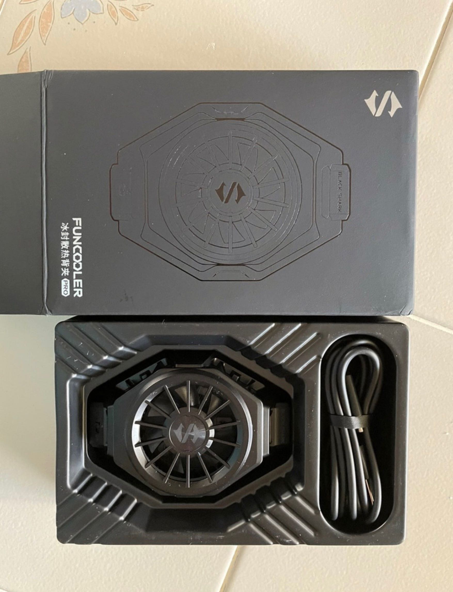 黑鲨冰封手机散热器 - 2