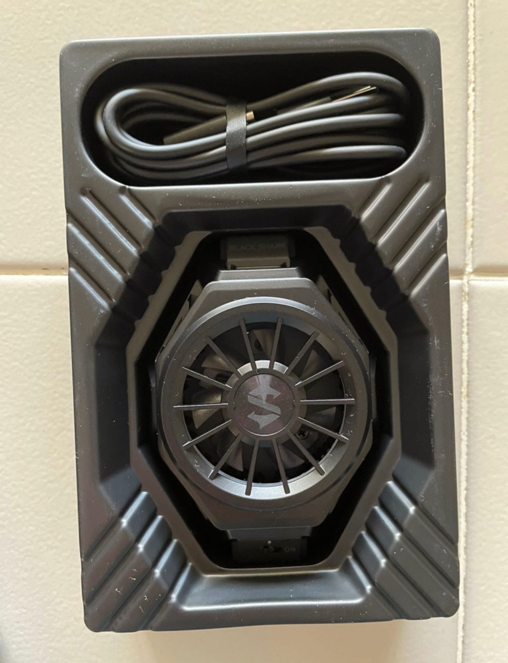 黑鲨冰封手机散热器