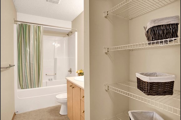 Lakewood两室一厅公寓出租 - 2