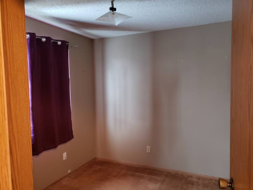 Sutherland 半地下室套间出租