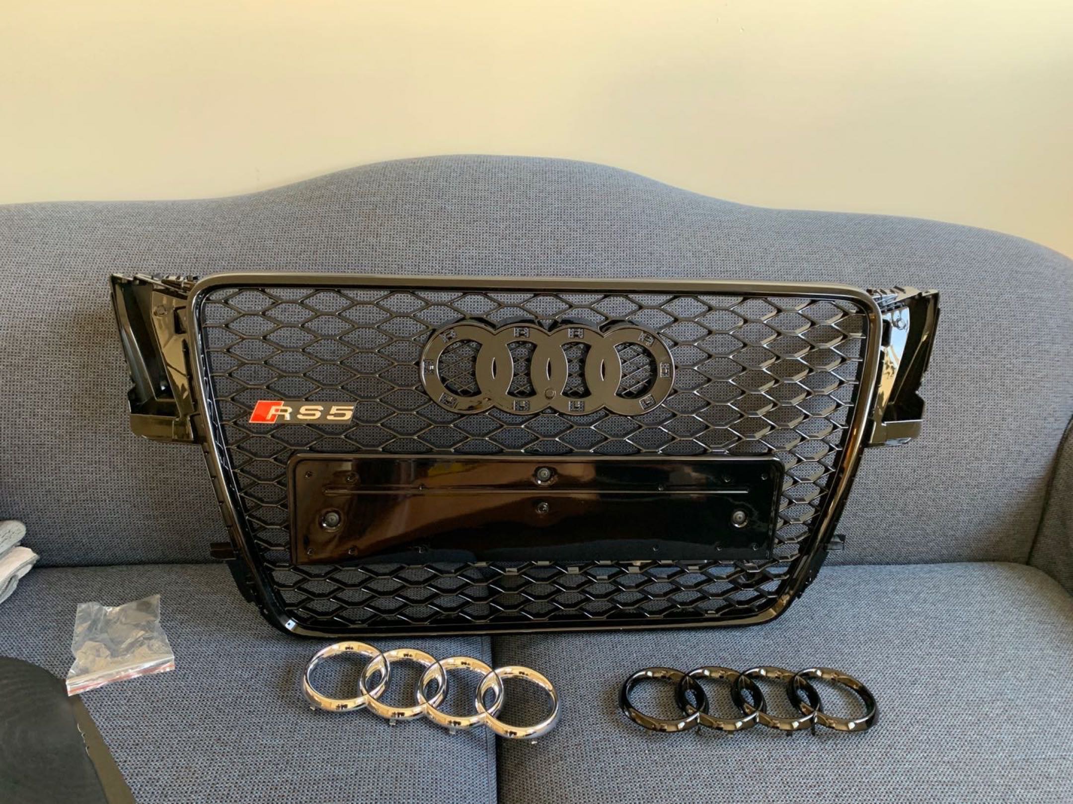 2008~2011奥迪S5/A5改RS5蜂窝中网 - 2