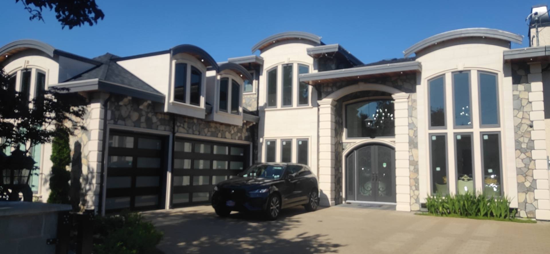 求租东区独栋house