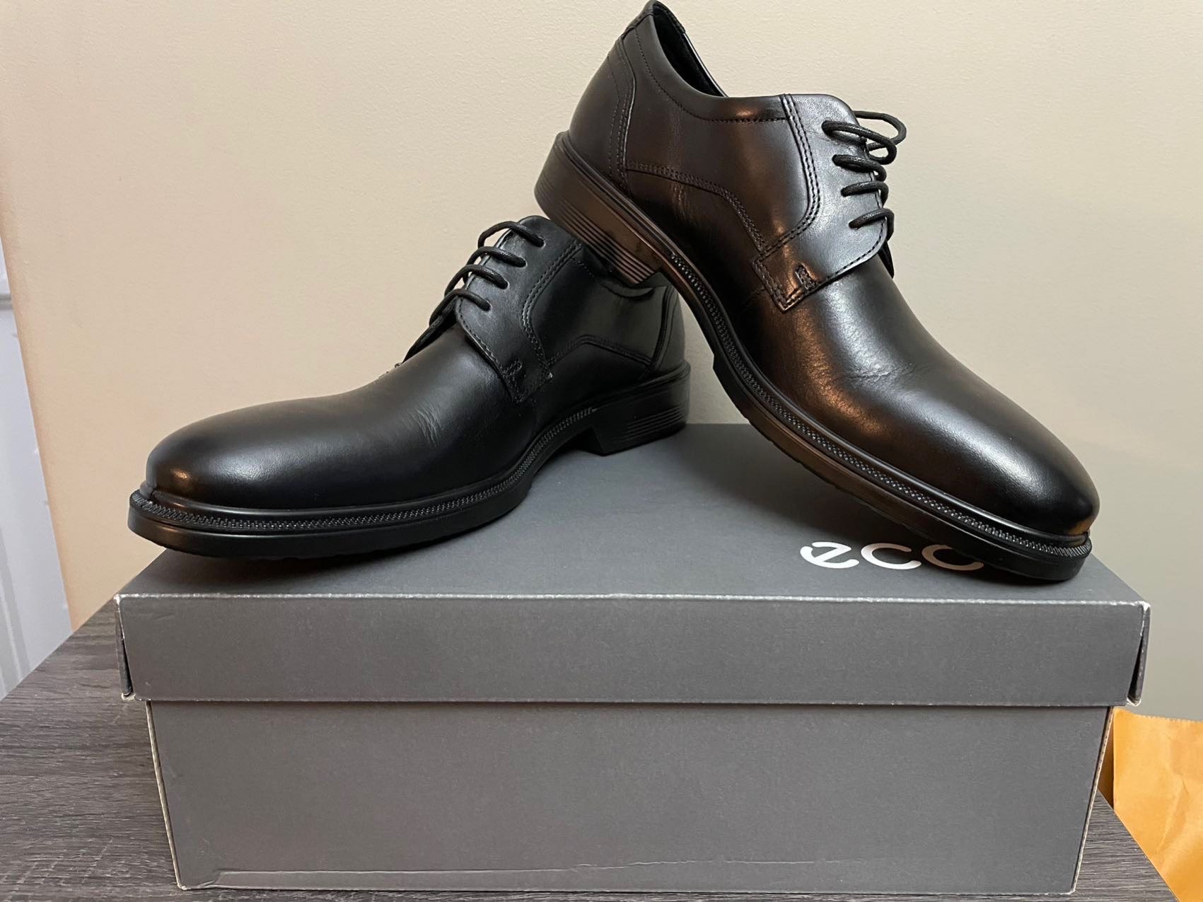 全新 Ecco Lisbon 正装皮鞋 US size 9-9.5  - 2