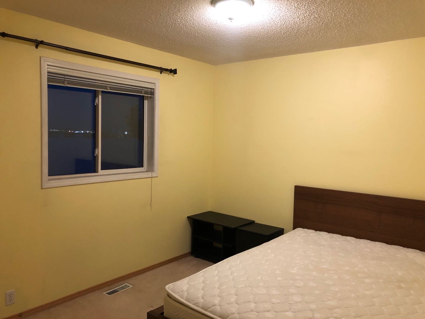 新大统华Harvest Hills安静小区独立屋楼上2间房间出租 - 3