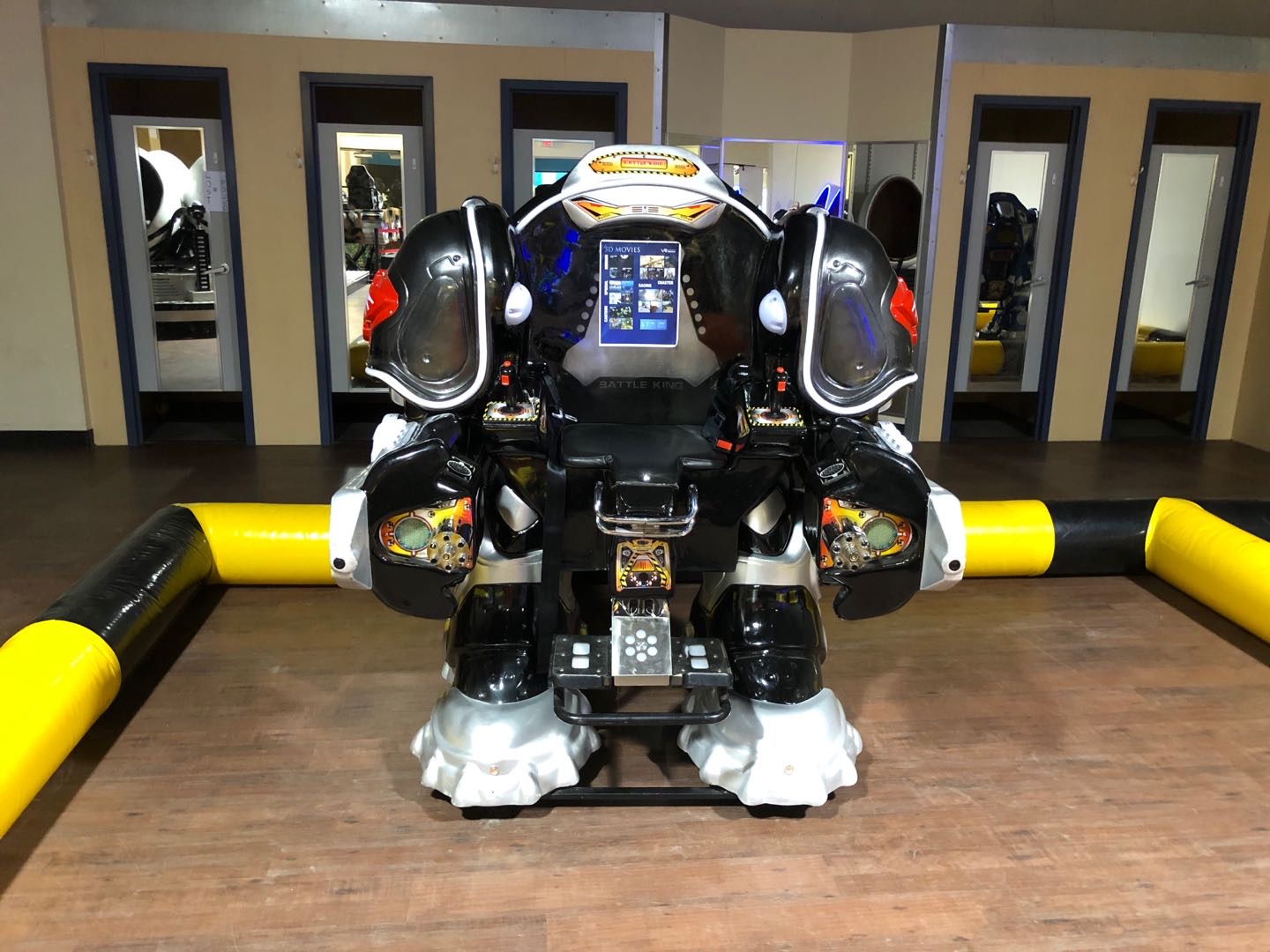 Taking picture with Robot for FREE