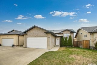 Willowgrove小区2006年建1289尺错层5室3卫独立屋出售。步行近公园，学校，购物。高档装修配置：挑高层高，高配实木地板，大厨房带充足储物空间，枫木橱柜，不锈钢家电，半地下室挑高专业装修有2房1大家庭厅1洗手间。大露台私密院子保养佳。挂牌价格：$469000。 - 4