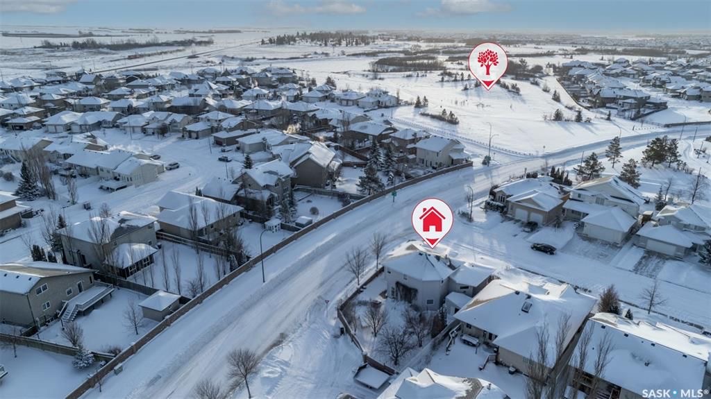 Briarwood小区1700尺双层独立屋出售。3房3卫独特户型，调高客厅，实木地板，多窗好采光，厨房橱柜充足，石面操作台。洗手间带按摩浴缸。地下室装修有一房一卫。加热双车库。成熟景观大院子。挂牌价格：$479900。详情请联系地产经纪Gary Gai 盖王睿 306341367 - 5