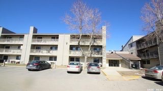 Wildwood小区933 尺3室一卫公寓出售。近高尔夫球场，公园，civic center。交通便利。含阳台，带储物间，地上车位，独立洗衣烘干机，近期更新有合成地板，橱柜，洗手间和部分家电。挂牌价格：$149900。有意请联系地产经纪Gary Gai 盖王睿 - 3