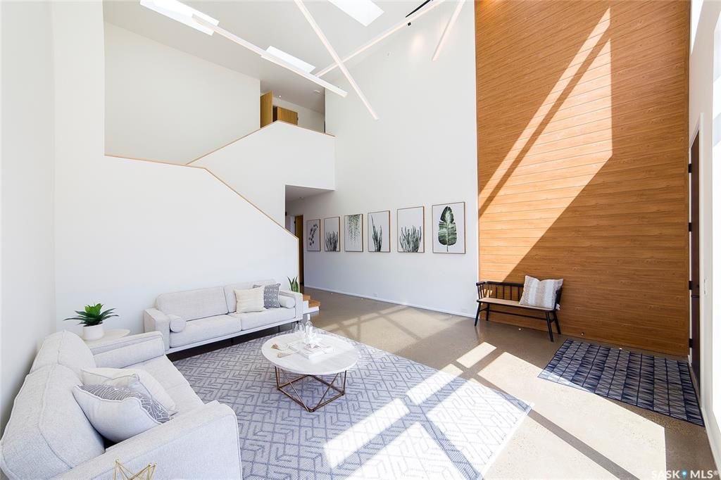 Aspen Ridge小区3600尺地下室步出式独立屋出售！超过5000尺居住面积，绝佳位置背靠自然保护野地，绝佳无遮挡小湖景视野。4房6卫双厨房（中式+西式+嵌入式德国米勒顶级家电), 室内室外独一无二顶级配置装修，全屋水泥地面高科技地热系统，全屋智能系统，7个天窗，白橡木加大 - 11