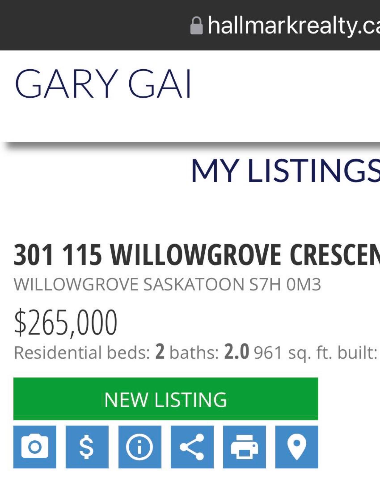 Willowgrove核心区域961尺顶楼边户公寓出售。步行至小学公寓等。高档电梯公寓楼，安静整洁。2室2卫带一个加热地下停车位外加一个地上停车位。采光好，3面多窗户，无遮挡一览好景色。高档合成木地板，大理石台面，枫木带阻尼橱柜，不锈钢家电，中央冷气。整体保养如新。另有公共会客区 - 2