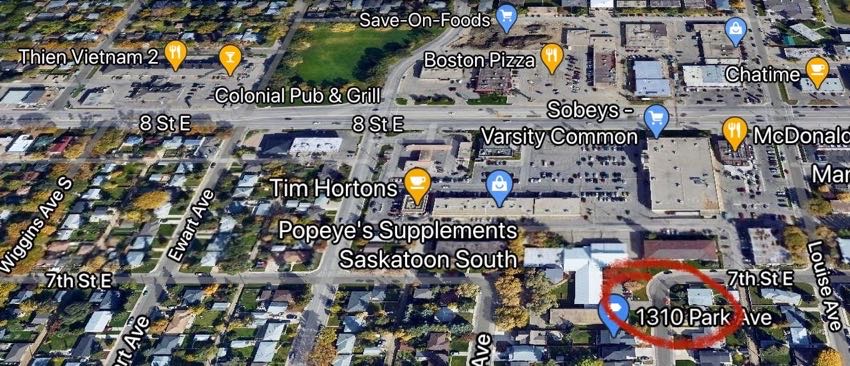 稀缺步行至8街成熟安静Holliston小区，推倒重建2013 年2083尺独立屋出售。4房3卫加1书房，成熟大地块，高档装修，开放式设计，大厨房，大理石台面，天然气壁炉，实木地板，多pvc窗户，免维护露台，连房子双车库，地下室保温层做好。挂牌价格 $569900。详情联系Roy - 8