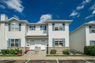 Lakewood 小区3房联排出售。安静边户，带独立露台，带2停车位，地下室完全装好。保养好。2003年建，1116 尺。升级更新家电，合成木地板。近附近购物和公园。校车直达2所小学。挂牌价格：$229900。详情请联系 Royal LePage地产经纪Gary Gai 盖王睿 - 4