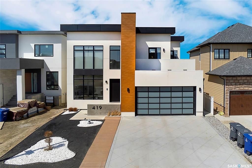 Aspen Ridge小区3600尺地下室步出式独立屋出售！超过5000尺居住面积，绝佳位置背靠自然保护野地，绝佳无遮挡小湖景视野。4房6卫双厨房（中式+西式+嵌入式德国米勒顶级家电), 室内室外独一无二顶级配置装修，全屋水泥地面高科技地热系统，全屋智能系统，7个天窗，白橡木加大 - 4