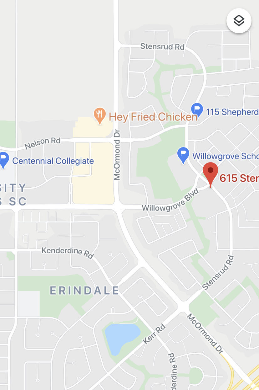 Willowgrove小区 3房3卫联排出售，步行100米 至小学，公园，附近购物，高中。边户，连房双车库外加双车位，一楼实木地板挑高顶开放厨房餐厅客厅，厨房理石台面配拐角储物间。二楼2大房间，半地下室大窗户一房/一厅一卫；大露台。安静封闭小区。房屋保养好 - 8