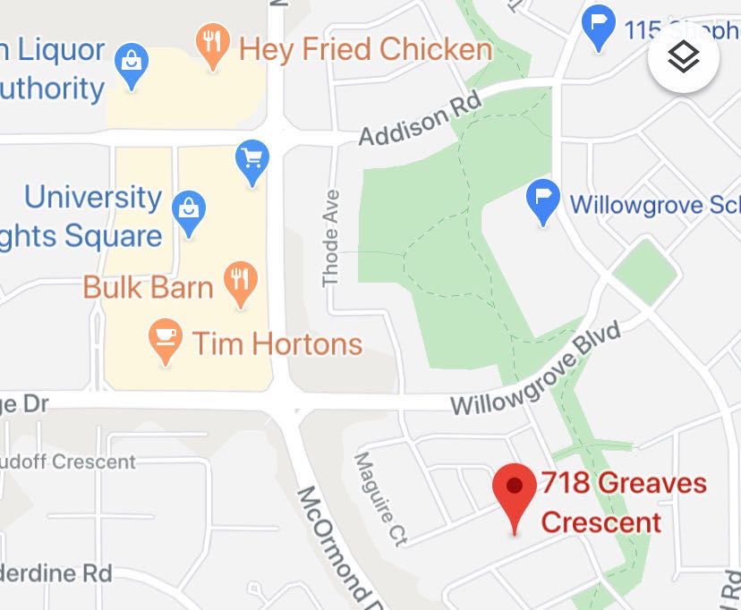 Willowgrove小区成熟安静路段4房独立屋出售，步行到小学,精致外观，双门加热车库，三车道。开放式设计大客厅多窗户好彩光。厨房多橱柜多操作台带新换Kitchen Aid家电。地下室高层高，装修有一面积活动室和额外房间。房子里外极致保养 - 9