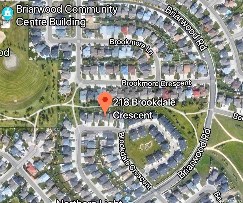 Briarwood小区核心路段两层独立屋出售，一手房本地西人房主，大地块，背靠公园绿地好风景。2007年建，保养如新。1630尺，4房3卫。高效锅炉热水器，一半瓦片新换。家具可议。开价：$499900。有意请联系地产经纪Gary Gai 3063413677 微信：gary367 - 3