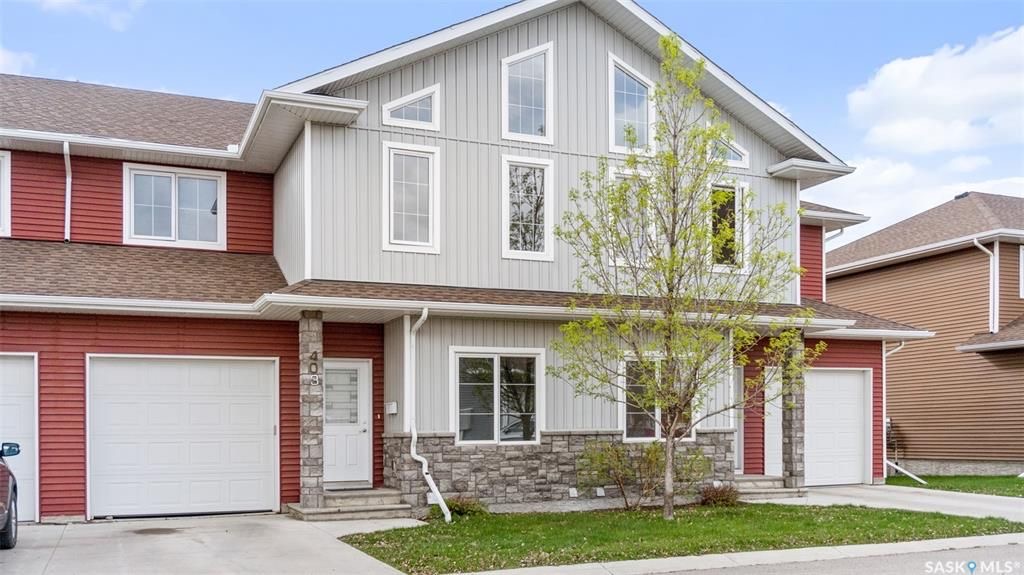 Evergreen小区2014年建3房3卫1书房大尺寸1804尺联排出售。带独立院子及连体车库。房屋特点：一楼书房，9次层高，新合成板地板，枫木厨房带不锈钢家电，客厅大窗好采光，二楼3个大卧室，主卧带步入式衣柜外加独立洗手间浴缸双洗手台。地下室未装修，高层高，带大窗户。房屋全新刷 - 4