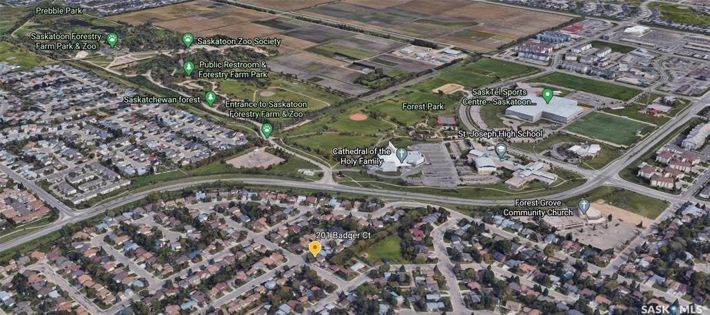 Forest Grove小区2270尺独立屋出售。安静路段，近小学，公园，附近购物，近St Joseph 和Centennial百年高中。 4房3卫，双车库+RV Parking。超大空间。双厅，双餐厅，4个大尺寸房间外加一书房。私密院子。新更新锅炉热水器，大部分家电 - 5