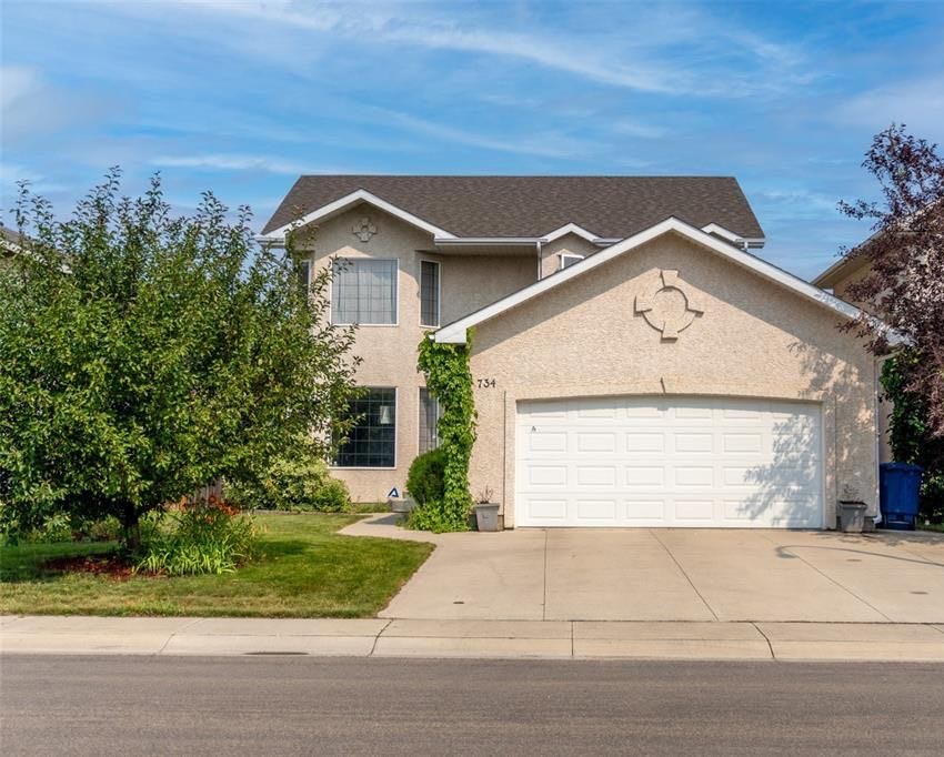 Willowgrove小区1825尺2005年建4房4卫独立屋出售，安静成熟区，绿树成荫，位置便利近两所willowgrove小学，高中，购物公园。新换瓦片；实木地板+枫木橱柜保养如新，大理石岛台。二楼有3个大房间2卫。室内阳光充足明亮，地下室装修有1大卧房1大多功能厅厅1卫。 - 4